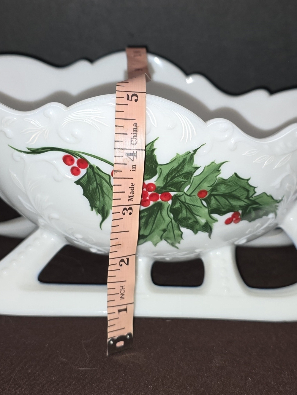 Westmoreland Glass Company hand-painted holly milk glass sleigh - Picture 10 of 10
